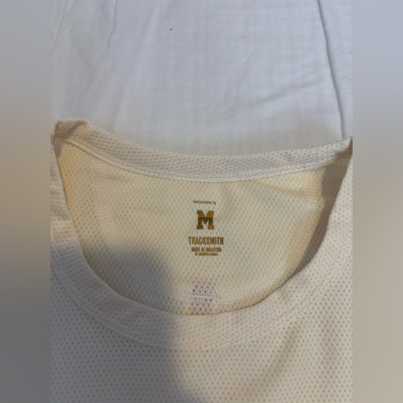 TRACKSMITH WOMEN'S VAN CORTLANDT TEE - Picture 3 of 5